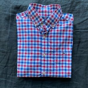 Vineyard vines performance button down